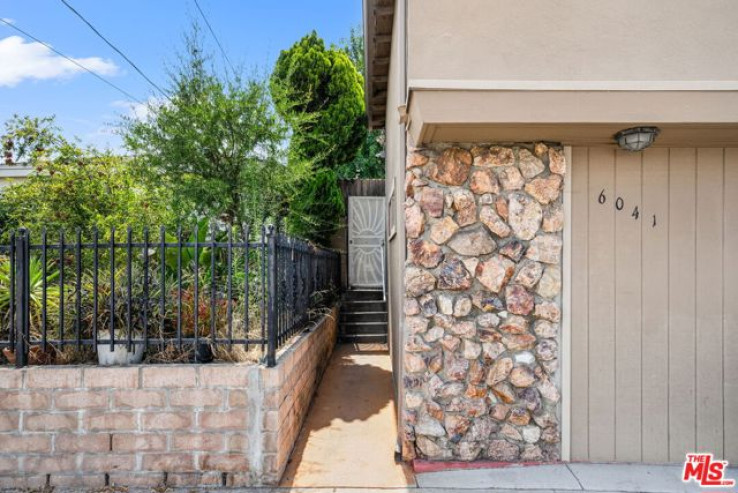  Income Home for Sale in North Hollywood, California