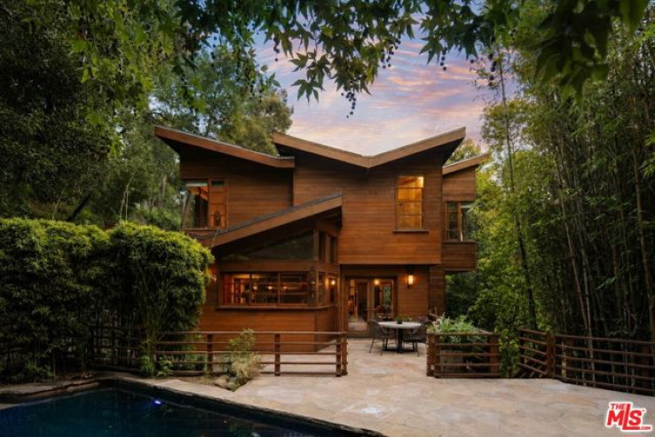 Residential Home in Sunset Strip - Hollywood Hills West