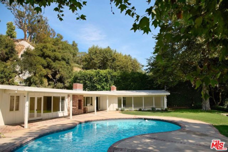 Residential Home in Pacific Palisades