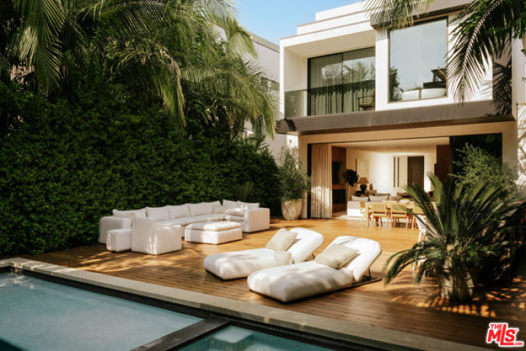 4 Bed Home for Sale in Los Angeles, California
