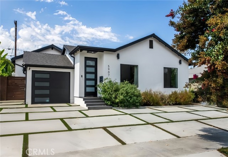 5 Bed Home for Sale in Encino, California