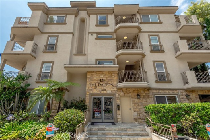 3 Bed Home for Sale in Studio City, California