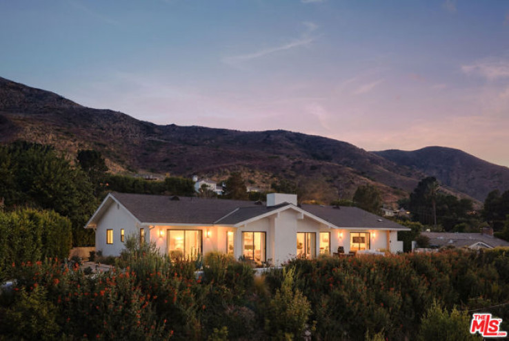 4 Bed Home for Sale in Malibu, California