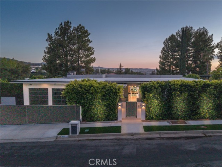 4 Bed Home for Sale in Encino, California
