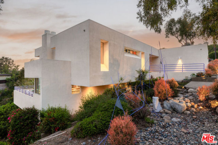 Residential Home in Brentwood