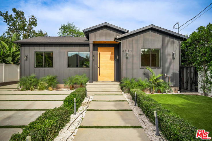 5 Bed Home for Sale in North Hollywood, California