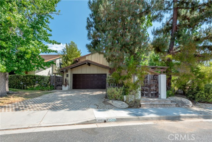 5 Bed Home for Sale in Calabasas, California