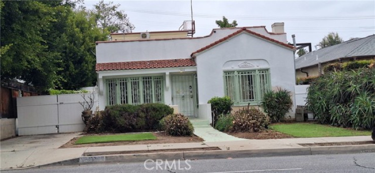 3 Bed Home for Sale in Los Angeles, California