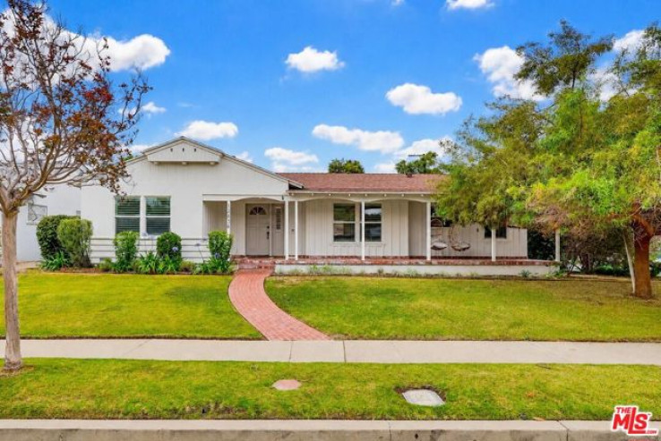 Residential Home in Valley Village