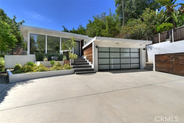 4 Bed Home for Sale in Sherman Oaks, California