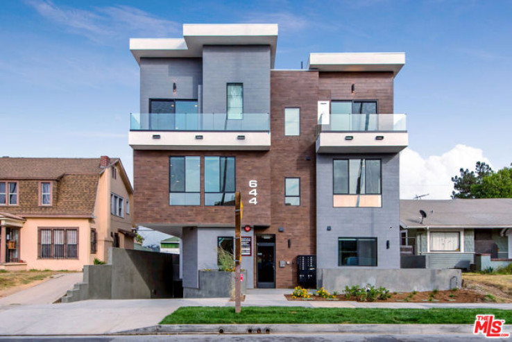  Income Home for Sale in Los Angeles, California