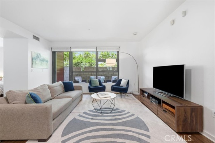 1 Bed Home for Sale in Playa Vista, California