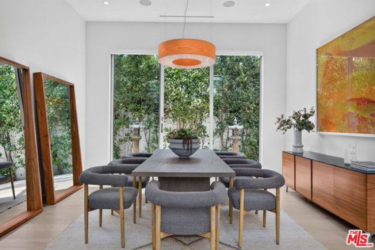 4 Bed Home for Sale in Los Angeles, California