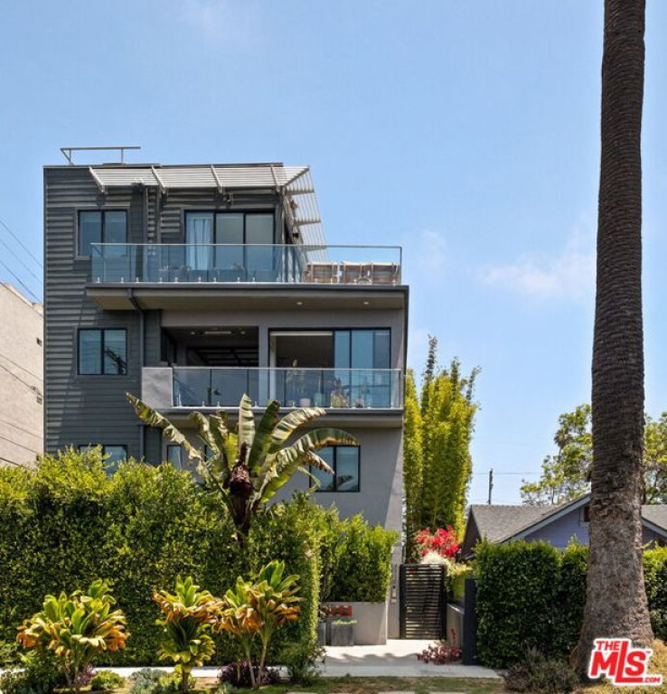 Residential Home in Venice