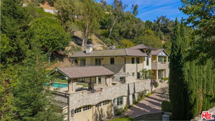 4 Bed Home for Sale in Los Angeles, California