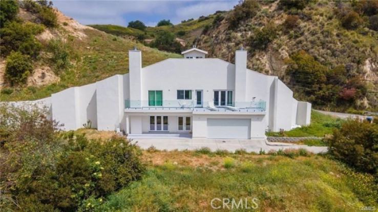 3 Bed Home for Sale in Topanga, California