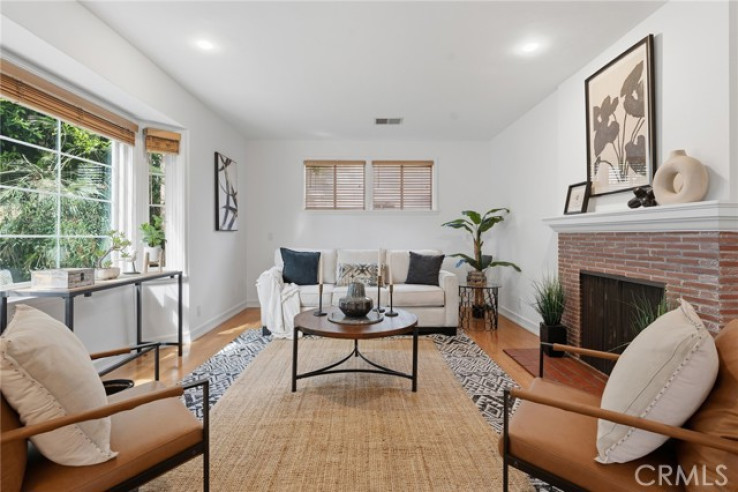 2 Bed Home for Sale in Sherman Oaks, California