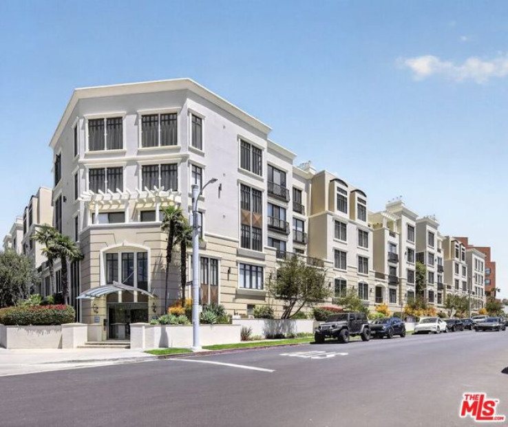 2 Bed Home for Sale in Los Angeles, California
