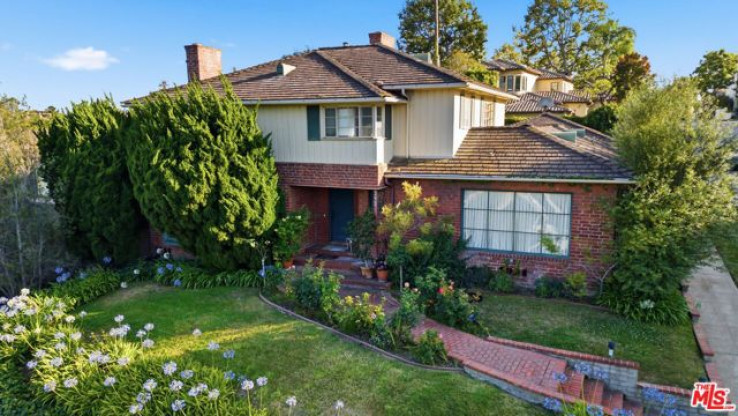 4 Bed Home for Sale in Los Angeles, California
