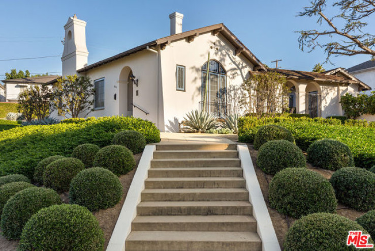 4 Bed Home for Sale in Los Angeles, California