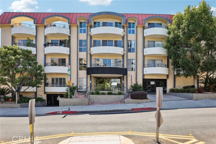 1 Bed Home for Sale in West Hollywood, California