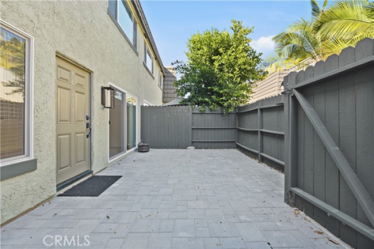 2 Bed Home for Sale in Costa Mesa, California