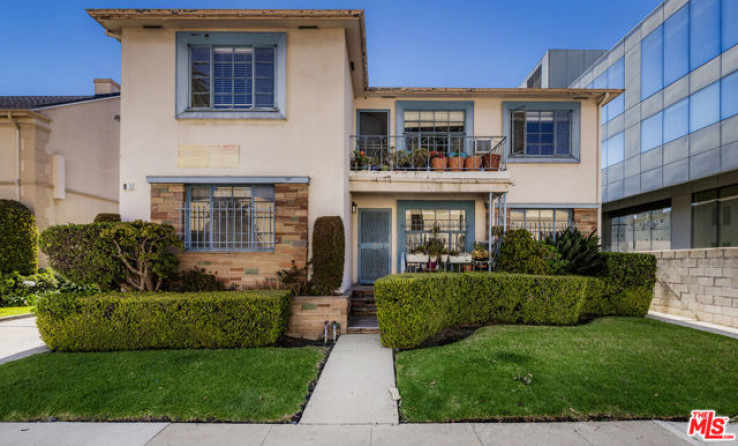  Income Home for Sale in Beverly Hills, California