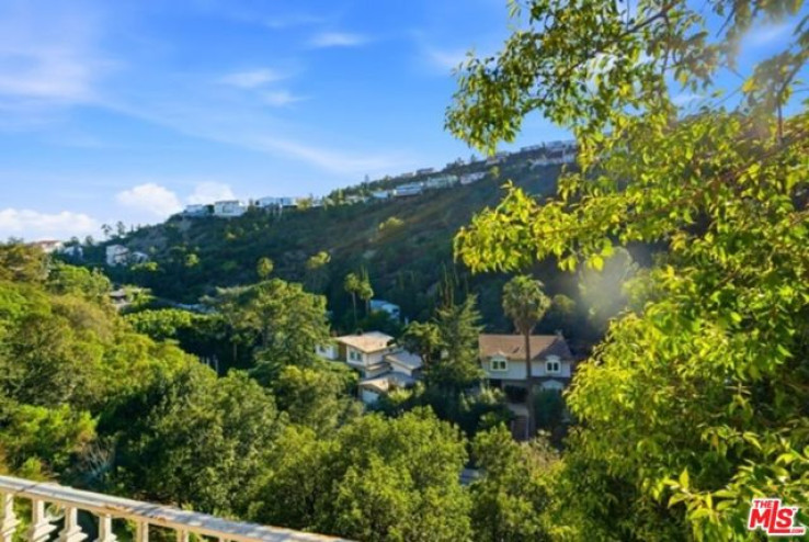 4 Bed Home for Sale in Los Angeles, California