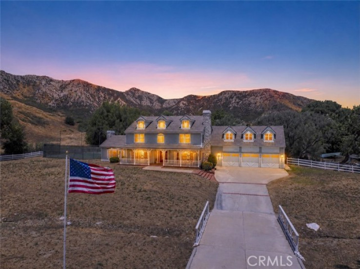 5 Bed Home for Sale in Newhall, California