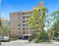 1 Bed Home for Sale in Los Angeles, California