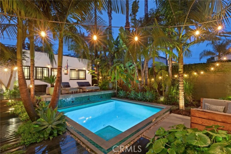 Residential Home in Hollywood