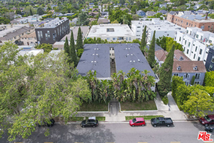 Residential Income in Hancock Park-Wilshire