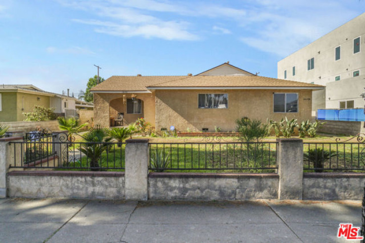 6 Bed Home for Sale in Granada Hills, California