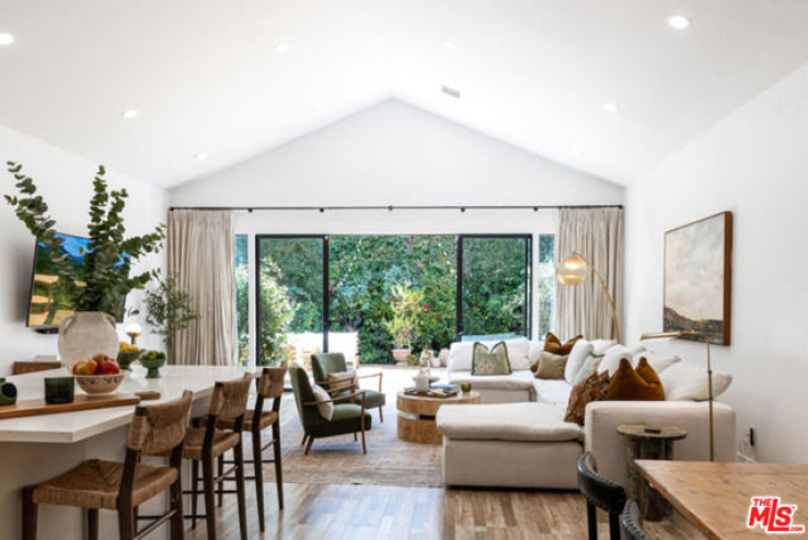 4 Bed Home for Sale in Los Angeles, California