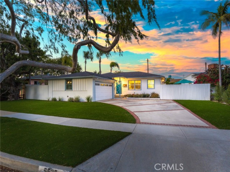 3 Bed Home for Sale in Hawthorne, California