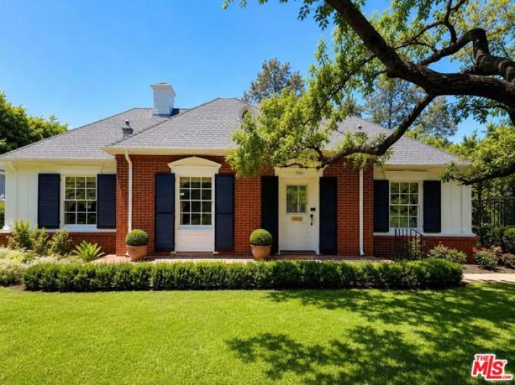 Residential Home in Westwood - Century City