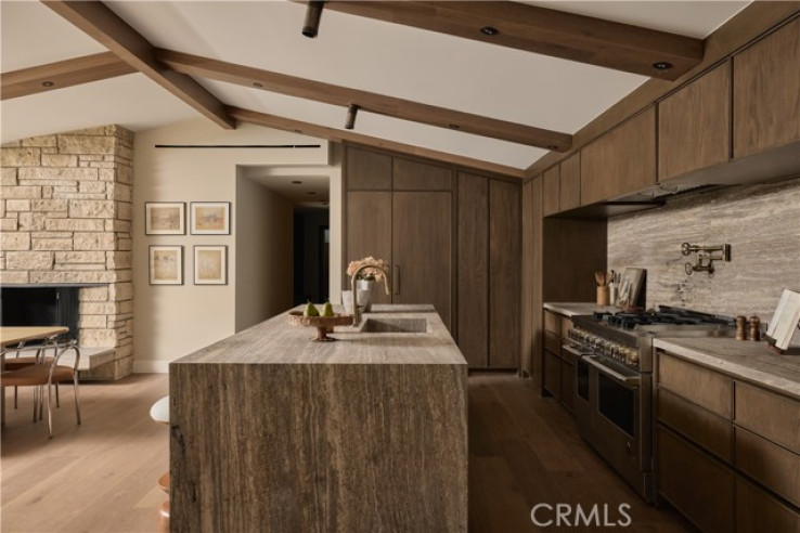 4 Bed Home for Sale in Studio City, California