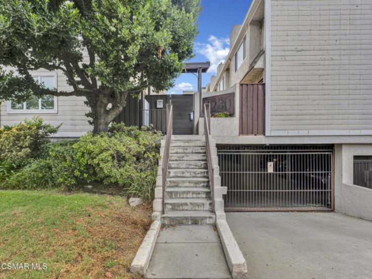 2 Bed Home for Sale in Studio City, California
