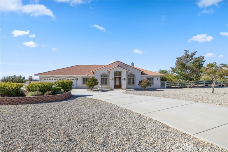 Residential Home in Llano