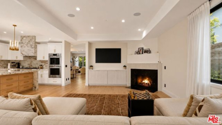 5 Bed Home for Sale in Beverly Hills, California