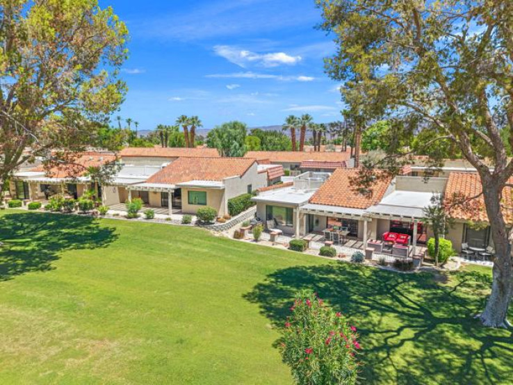 2 Bed Home for Sale in Palm Desert, California