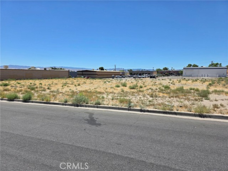  Land for Sale in Victorville, California