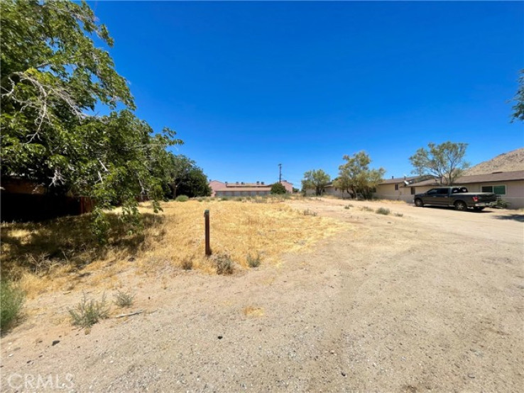 Land in Apple Valley