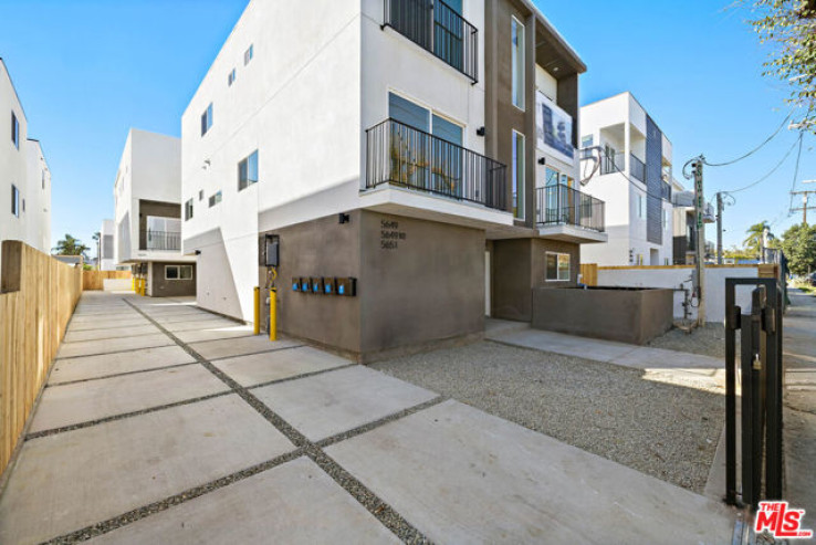  Income Home for Sale in North Hollywood, California