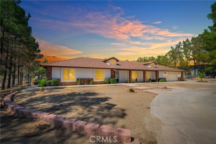 Residential Home in Apple Valley