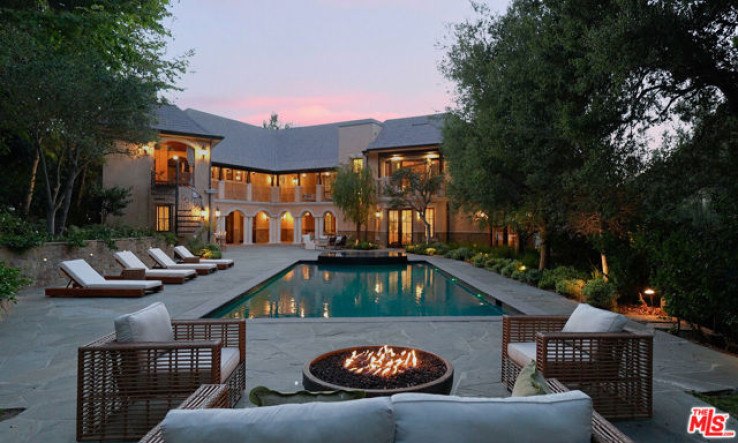 9 Bed Home for Sale in Studio City, California