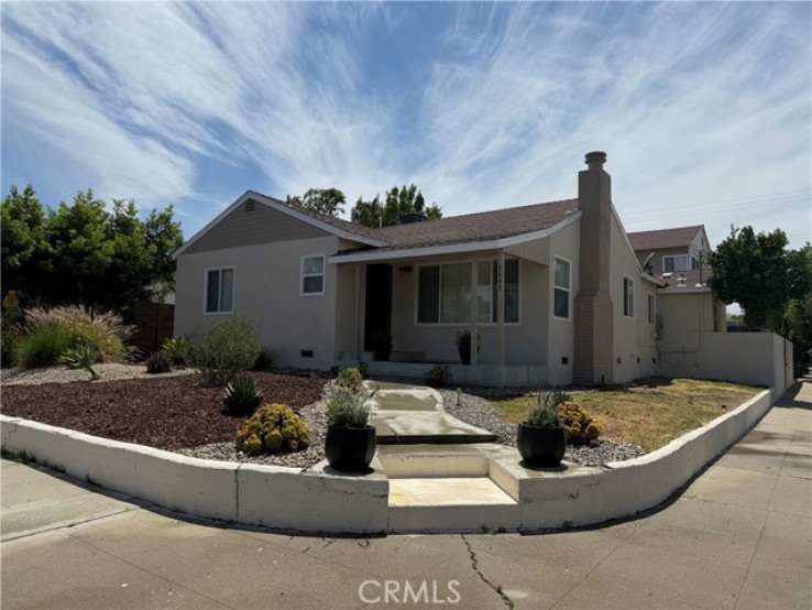  Income Home for Sale in Los Angeles, California