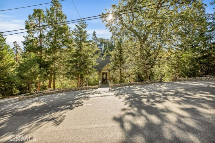 5 Bed Home for Sale in Lake Arrowhead, California