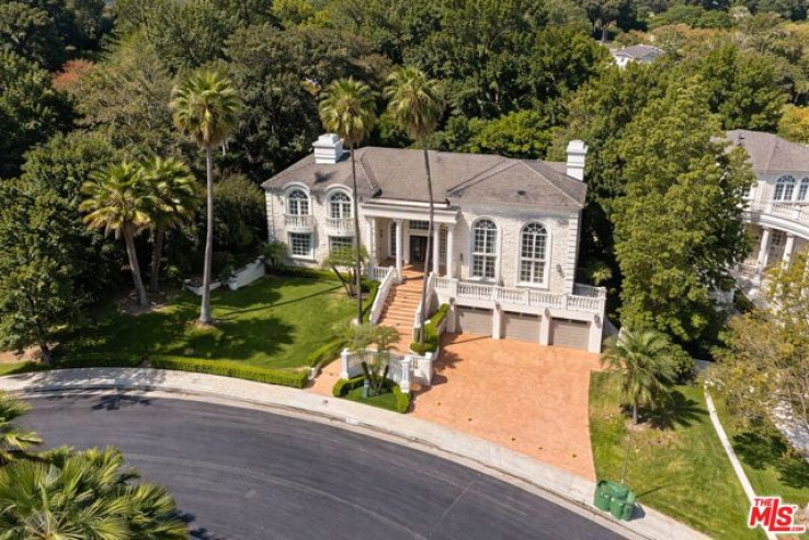 5 Bed Home for Sale in Beverly Hills, California