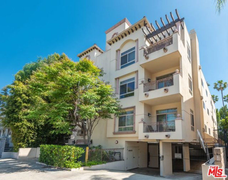 3 Bed Home for Sale in Studio City, California